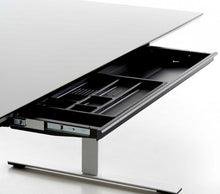 Load image into Gallery viewer, Slimtray atvilktne zem galda | Pelēks, melns-ERGONOMISKI GALDI UN PLAUKTI